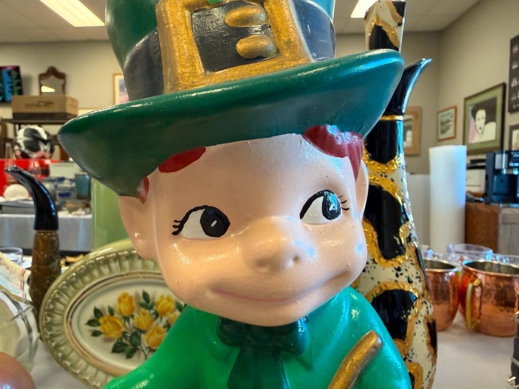 PAINTED CERAMIC LEPRECHAUN FIGURINE - 3