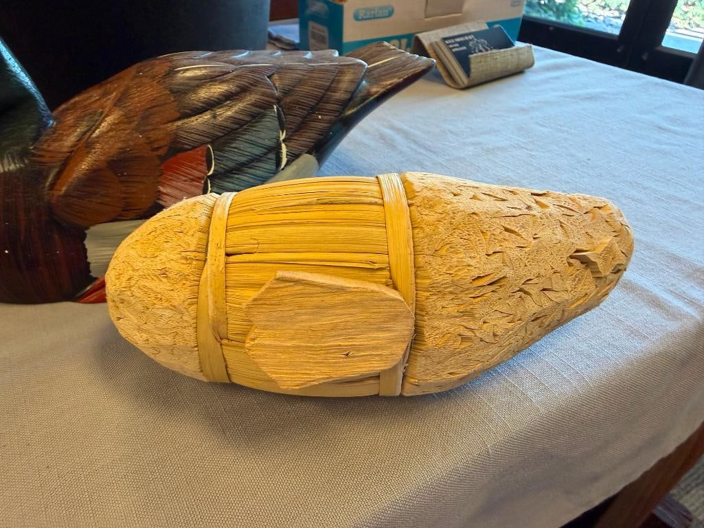 VINTAGE HAND PAINTED WOOD MALLARD DUCK DECOY AND SHAPED REED DECOY - 9