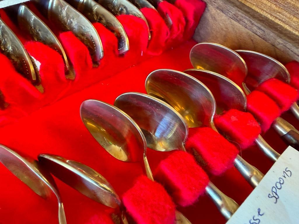 THAI SIAM BRONZE AND TEAK FLATWARE SET 12 PIECE SETTING FOR 12 WITH SERVING UTENSILS J.Q. HALLMARK - 12