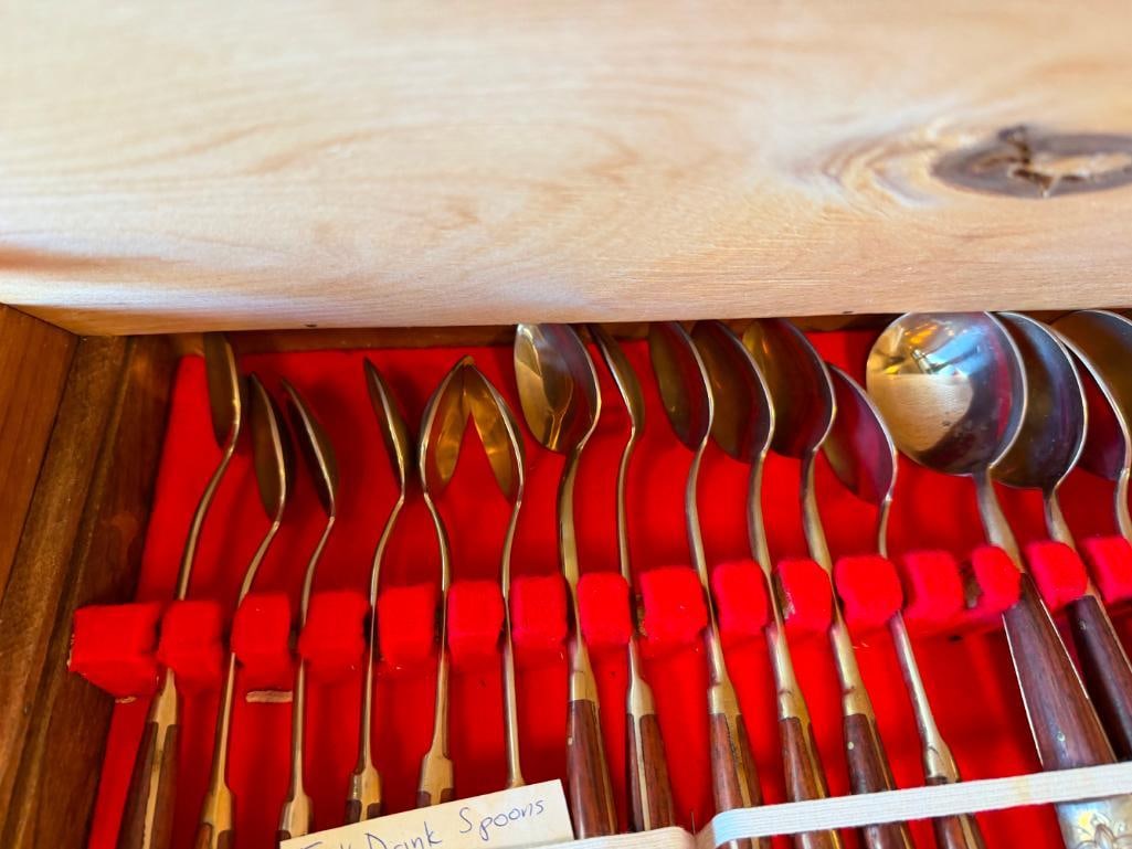 THAI SIAM BRONZE AND TEAK FLATWARE SET 12 PIECE SETTING FOR 12 WITH SERVING UTENSILS J.Q. HALLMARK - 14