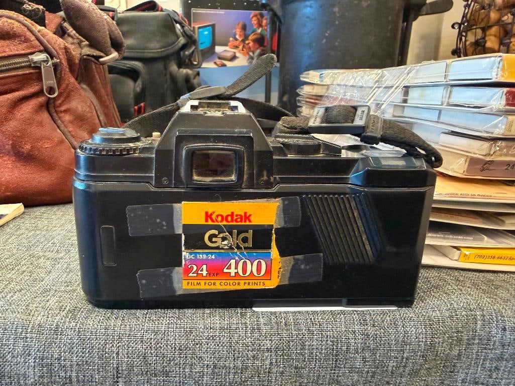 VINTAGE MINOLTA XG 9 AND PENTAX A3000 SLR 35 MM FILM CAMERAS - 15