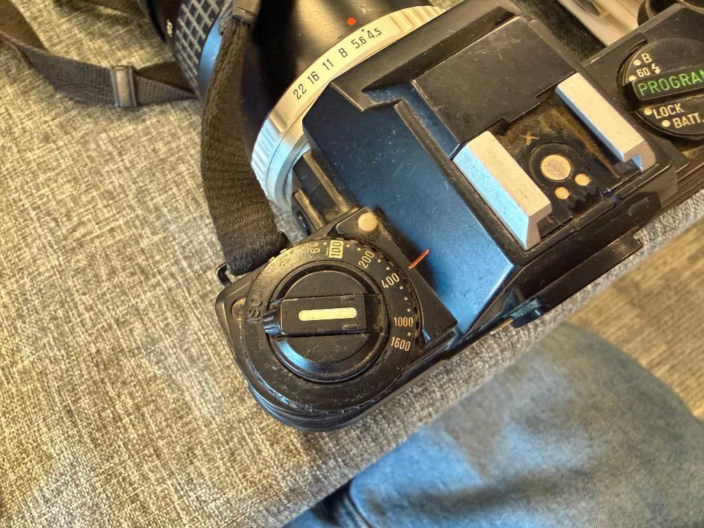 VINTAGE MINOLTA XG 9 AND PENTAX A3000 SLR 35 MM FILM CAMERAS - 17