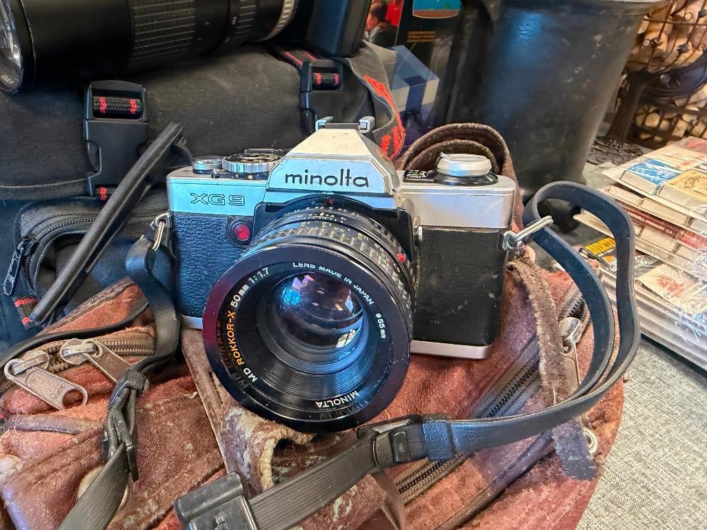 VINTAGE MINOLTA XG 9 AND PENTAX A3000 SLR 35 MM FILM CAMERAS - 4