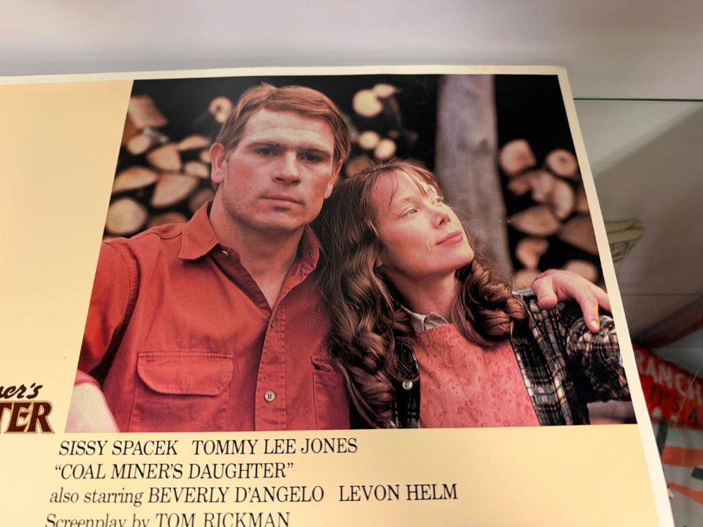 THREE VINTAGE 1980 LOBBY CARDS FOR " COAL MINER'S DAUGHTER " FILM FEATURING SISSY SPACEK - 9