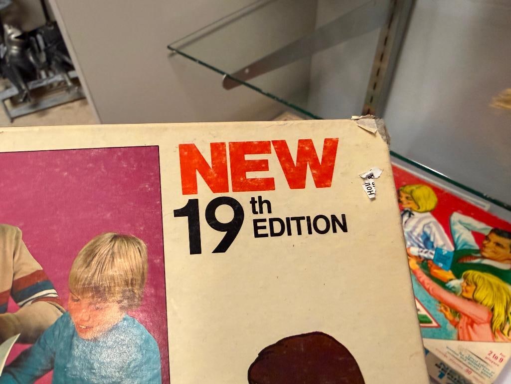 THREE VINTAGE BOARD GAMES INCLUDING MILTON BRADLEY GO TO THE HEAD OF THE CLASS NEW SERIES 17 AND 19 - 3