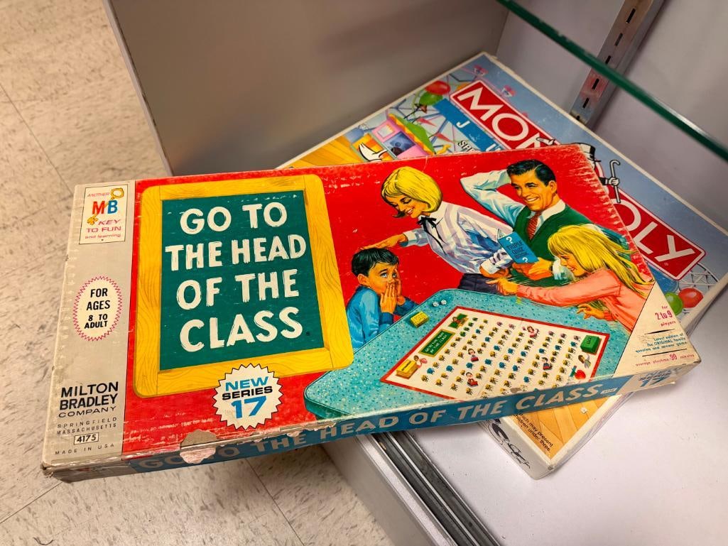 THREE VINTAGE BOARD GAMES INCLUDING MILTON BRADLEY GO TO THE HEAD OF THE CLASS NEW SERIES 17 AND 19 - 8