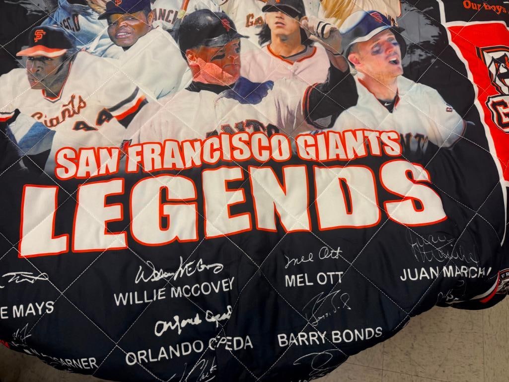ASSORTED SAN FRANCISO GIANTS MLB BASEBALL MEMORABILIA AND BOOKS - 9