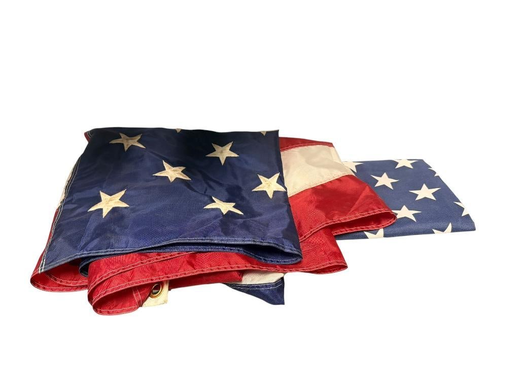 TWO UNITED STATES OF AMERICA U.S.A. NYLON FLAGS (1 of 10)
