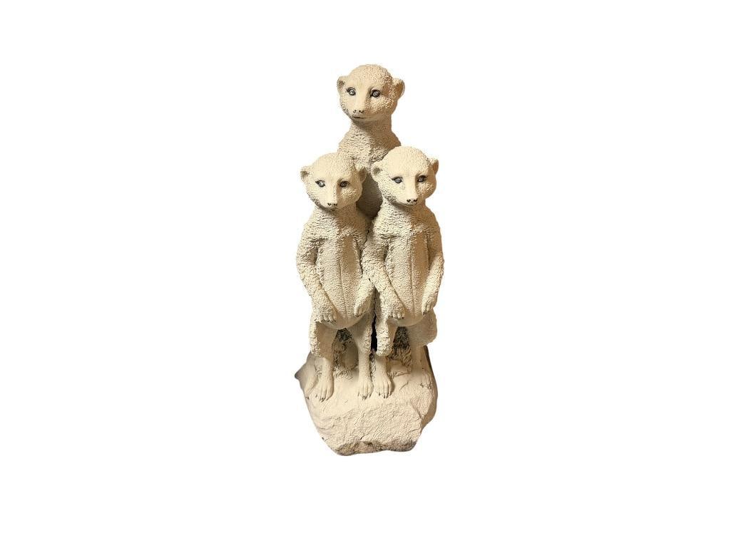 HOLLOW RESIN YARD ART OF PEPPING MEERKAT FAMILY (1 of 17)