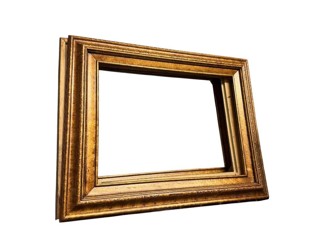 THREE GILT WOOD ART / PICTURE FRAMES (1 of 9)