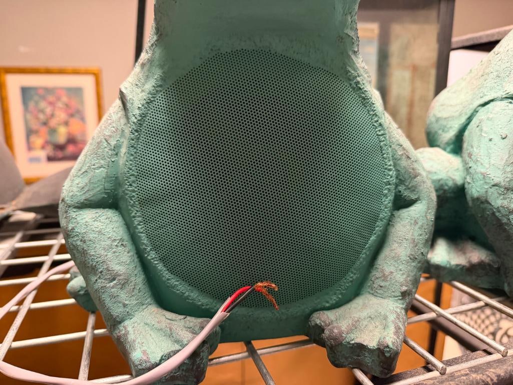 PAIR OF OSD AUDIO FIGURAL FROG OUTDOOR GARDEN / PATIO SPEAKERS - 5