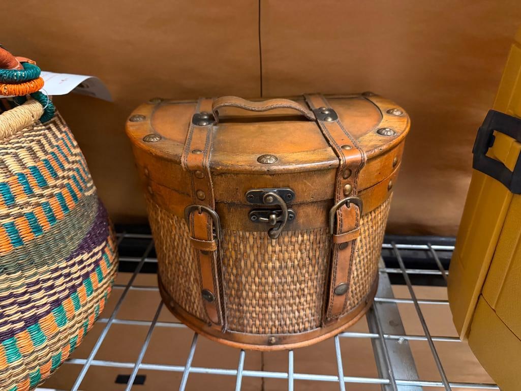 AFRICAN MARKET TRADE BASKET HAND WOVEN IN GHANA, WEST AFRICA AND TWO STORAGE BASKETS - 12