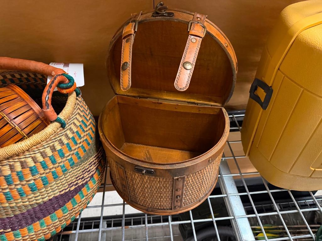 AFRICAN MARKET TRADE BASKET HAND WOVEN IN GHANA, WEST AFRICA AND TWO STORAGE BASKETS - 15