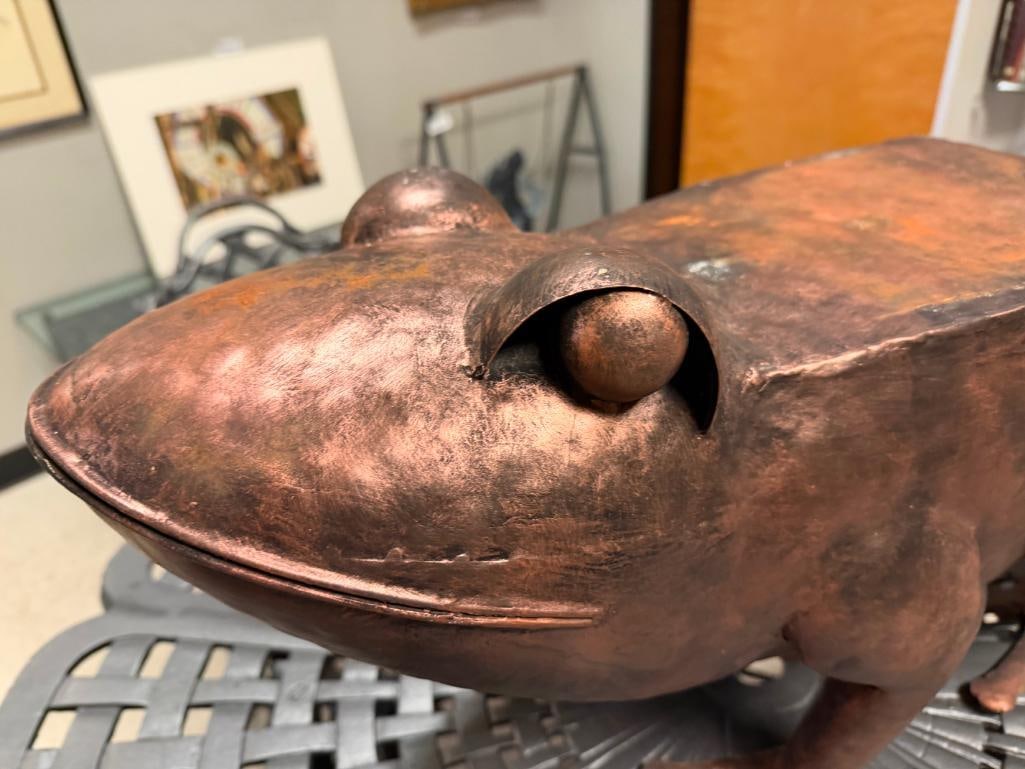 COPPER BRUSHED METAL FIGURAL YARD ART FROG SCULPTURE - 4