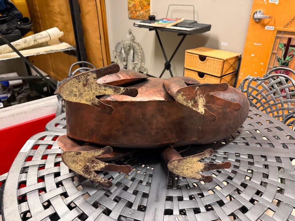 COPPER BRUSHED METAL FIGURAL YARD ART FROG SCULPTURE - 9