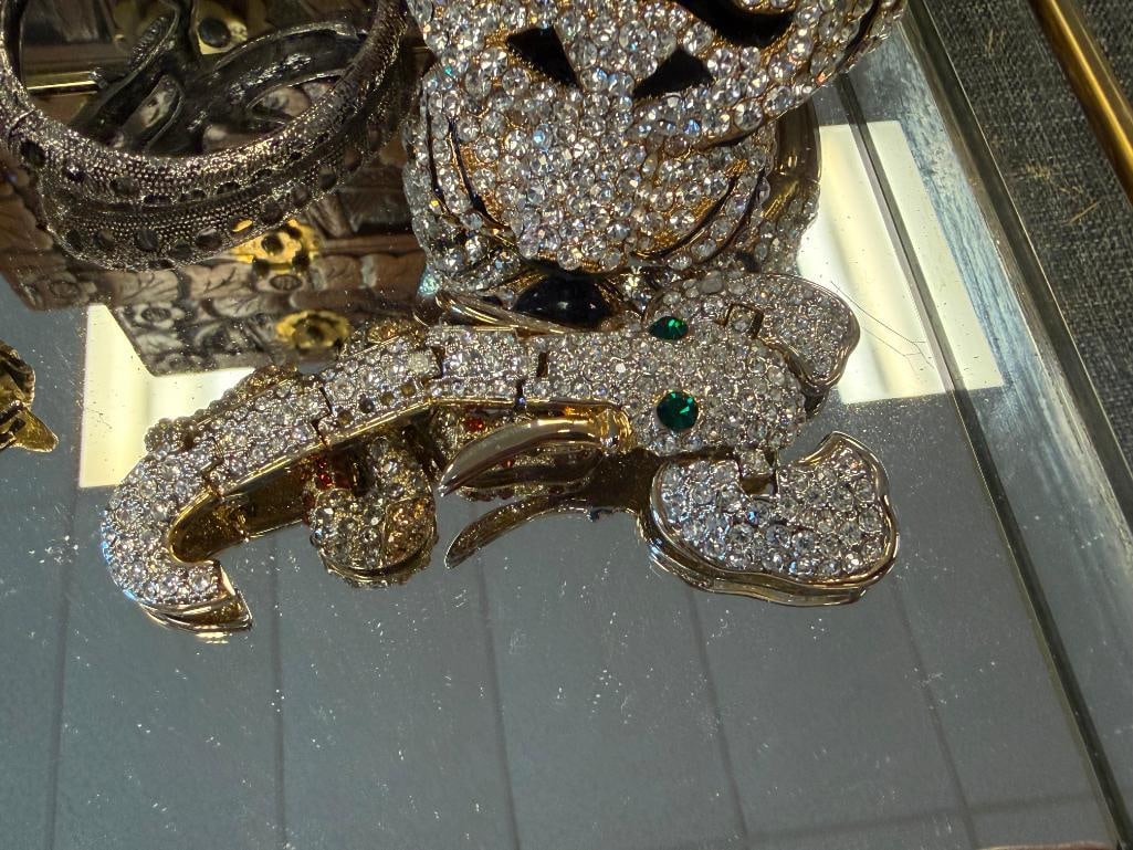 LADIES RHINESTONE BEJEWELED ANIMAL FIGURAL JEWELRY SEVEN PIECES TOTAL - 12