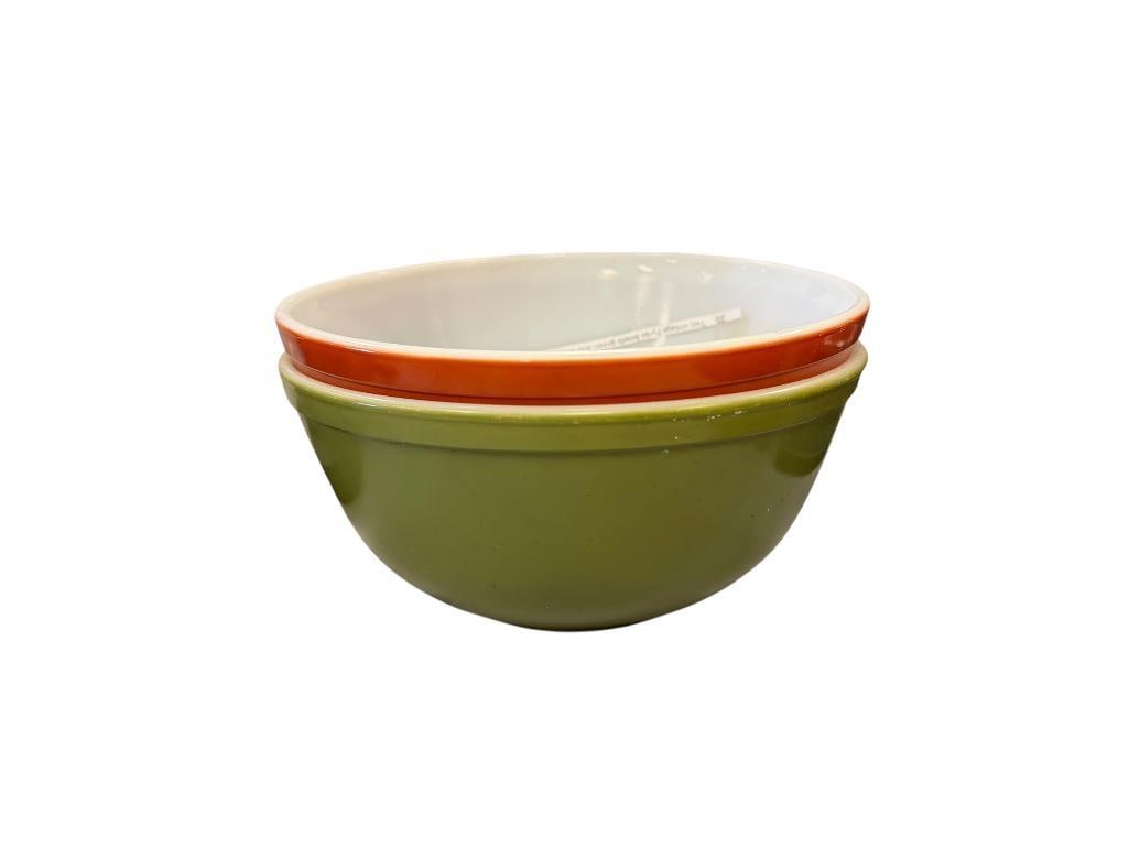 VINTAGE PYREX AVOCADO GREEN AND WHEAT PATTERN GLASS MIXING BOWLS: 8 1/2" ROUND