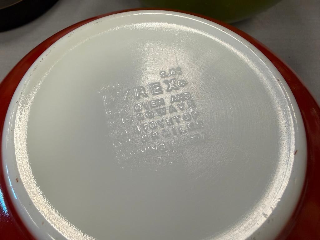 VINTAGE PYREX AVOCADO GREEN AND WHEAT PATTERN GLASS MIXING BOWLS - 5
