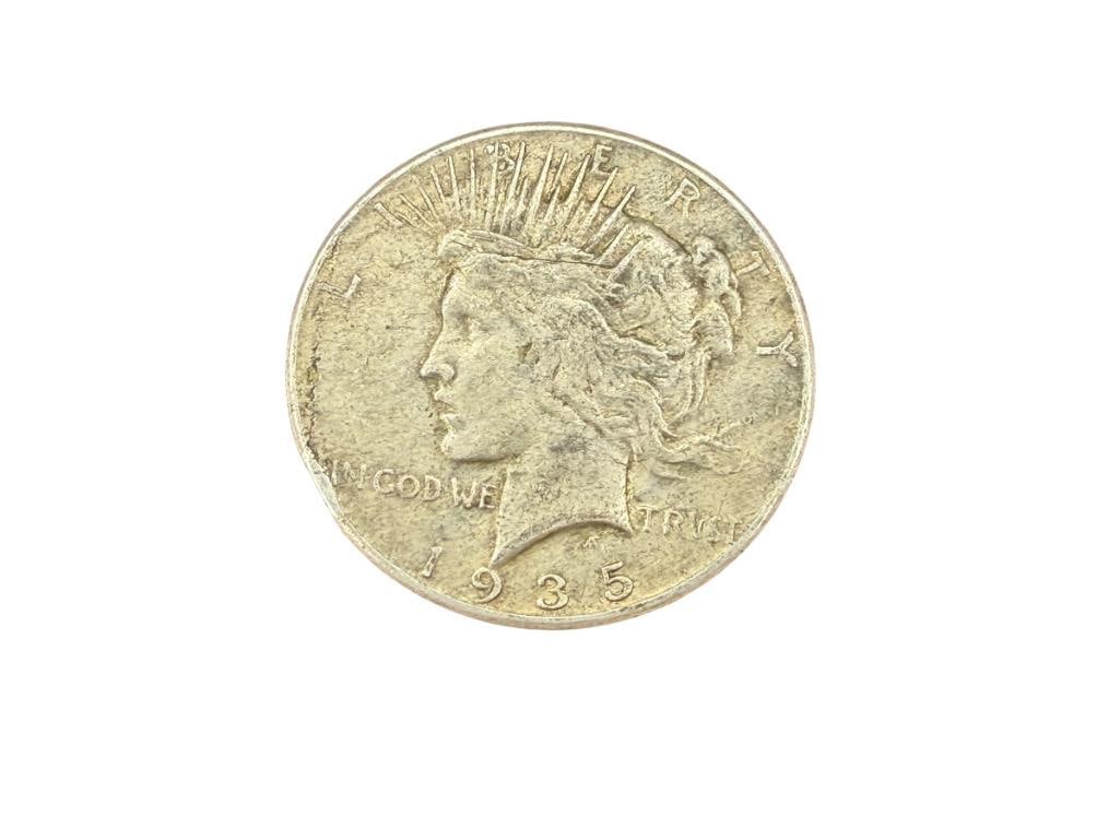 1935 U.S. PEACE SILVER DOLLAR: 90% SILVER