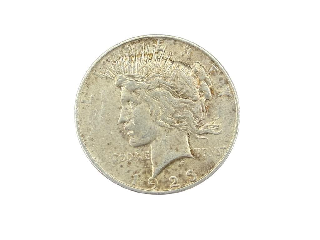 1923-D U.S. PEACE SILVER DOLLAR (1 of 6)