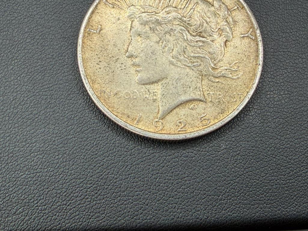1925 U.S. PEACE SILVER DOLLAR - 3