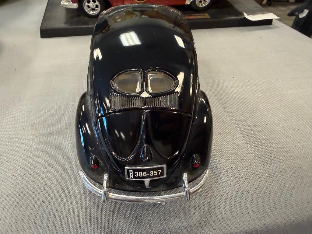 1/18 DIE-CAST MODEL CARS 1955 FAIRLANE CUSTOM, '65 GTO HURST EDITION AND 1951 VW BEETLE - 5