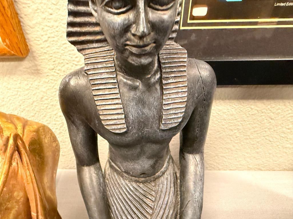 DECORATIVE EGYPTIAN STATUES, BUST AND FIGURAL PICTURE HOLDER - 18