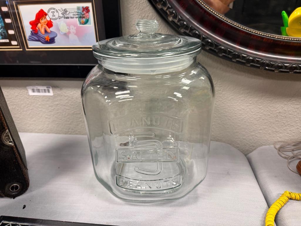 EMBOSSED GLASS PEANUTS COUNTER TOP STORE JAR: SALTED PEANUTS JAR WITH PEANUT HANDLED LID, NO CHIPS OR CRACKS 11 1/2" H