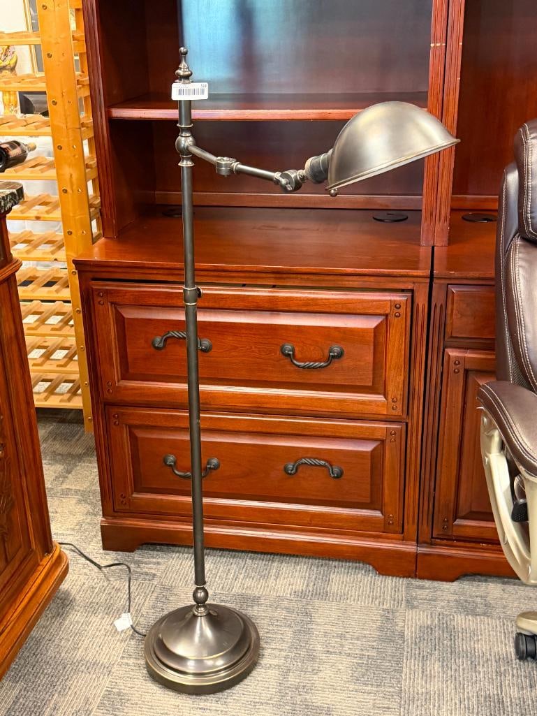 INDUSTRIAL STYLE FLOOR LAMP IN BRASS PATINA FINISH - 6
