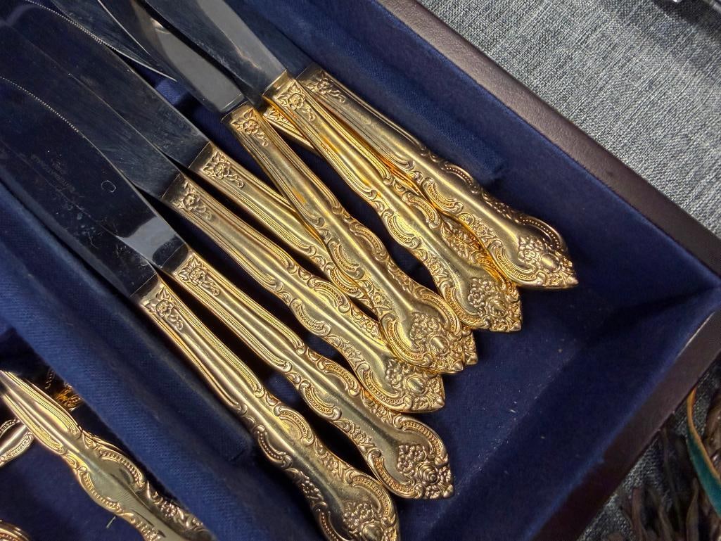 INTERNATIONAL STAINLESS STEEL GOLD PLATED FLATWARE SET - 4