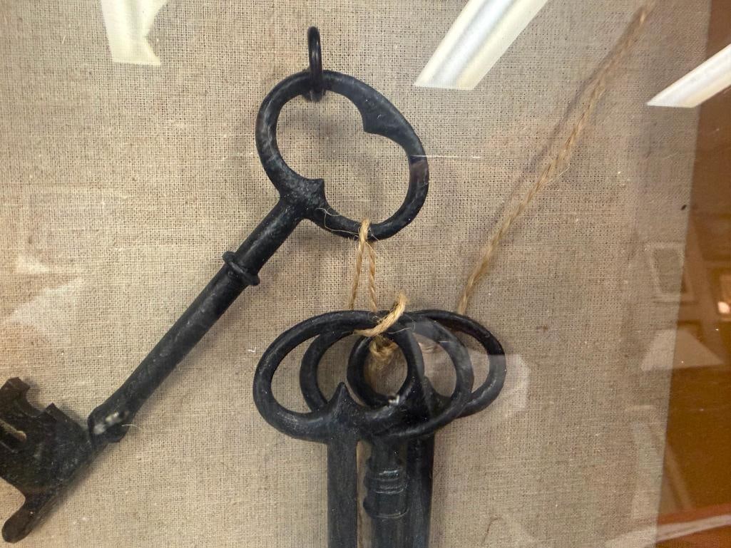 CONTEMPORARY SHADOW BOXES WITH DECORATIVE SKELETON KEYS - 5