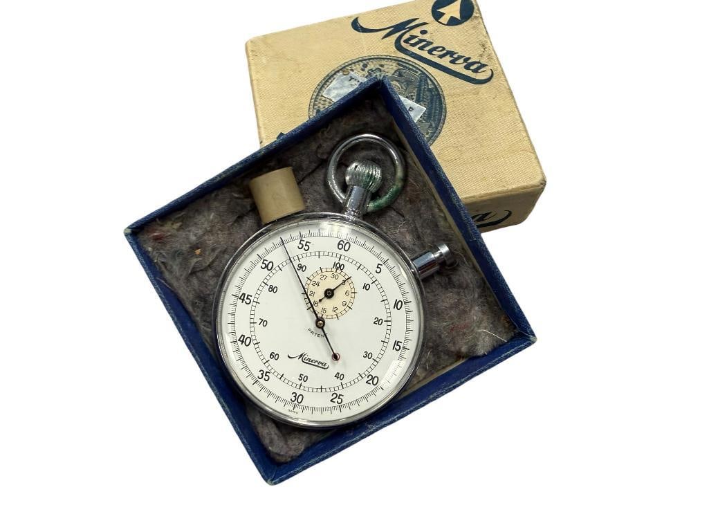 VINTAGE MINERVA STOPWATCH / TIMER WITH ORIGINAL BOX MADE IN SWITZERLAND: WORKING CONDITION 2" ROUND