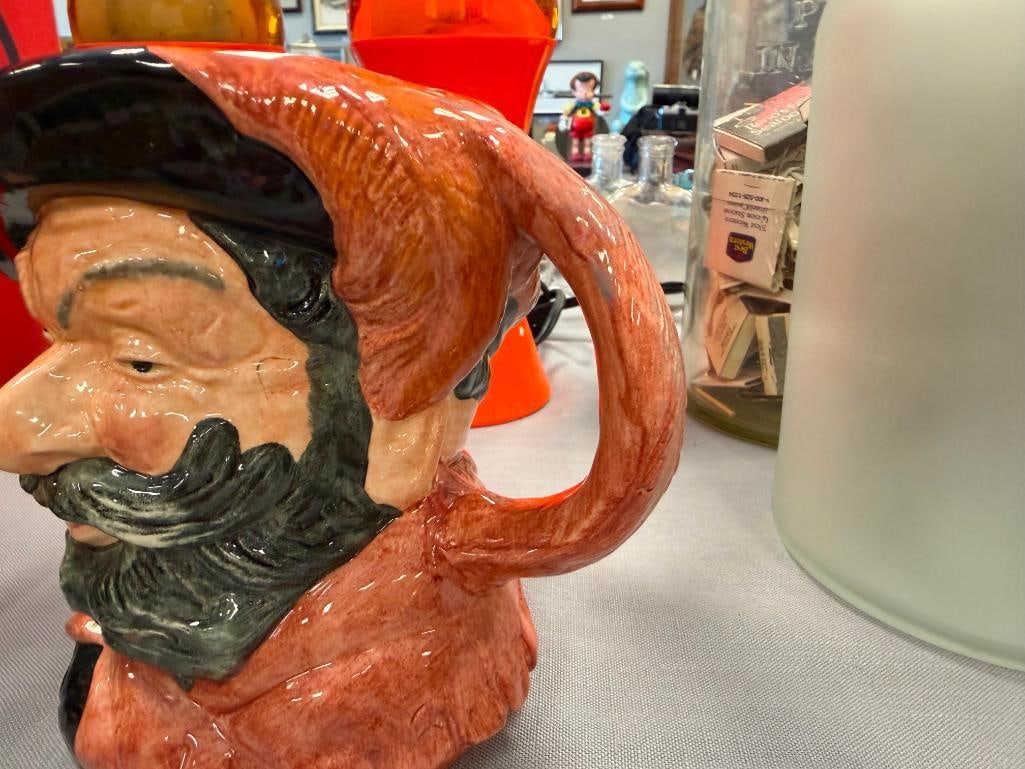 VINTAGE FALSTAFF ROYAL DOULTON CHARCTER JUG NO. D6287 PLUS FOUR BONSON'S ENGLISH CHALKWARE BUSTS - 13