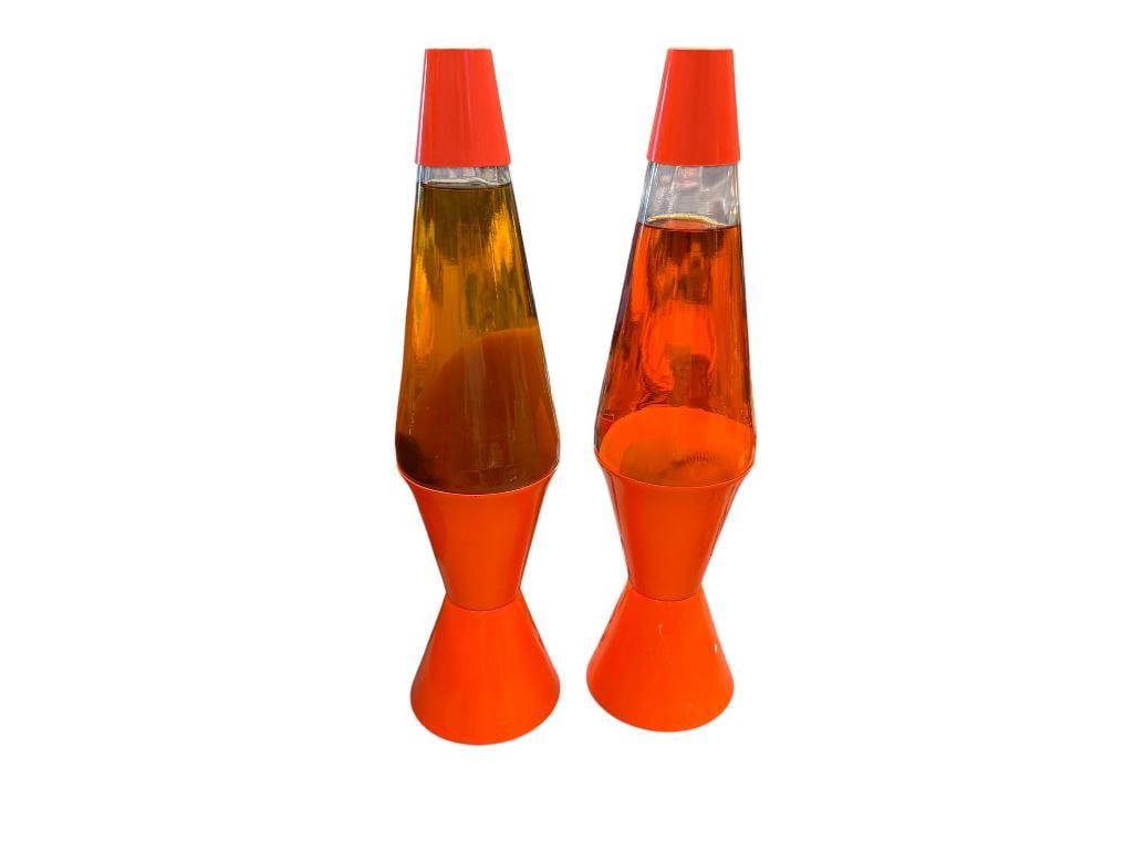 PAIR OF VIBRANT ORANGE LAVA LAMPS: WILL NEED NEW BATTERIES 16 1/4" H