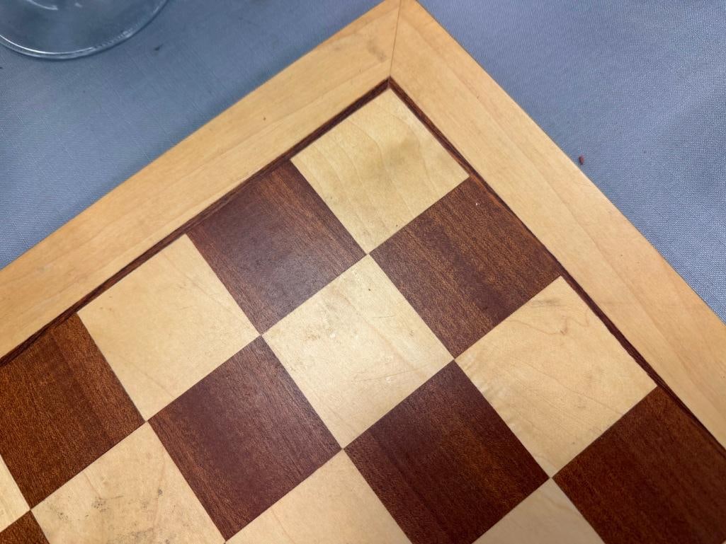 LARGE WOODEN CHESS BOARD WITH CHESS GAME PIECES - 10
