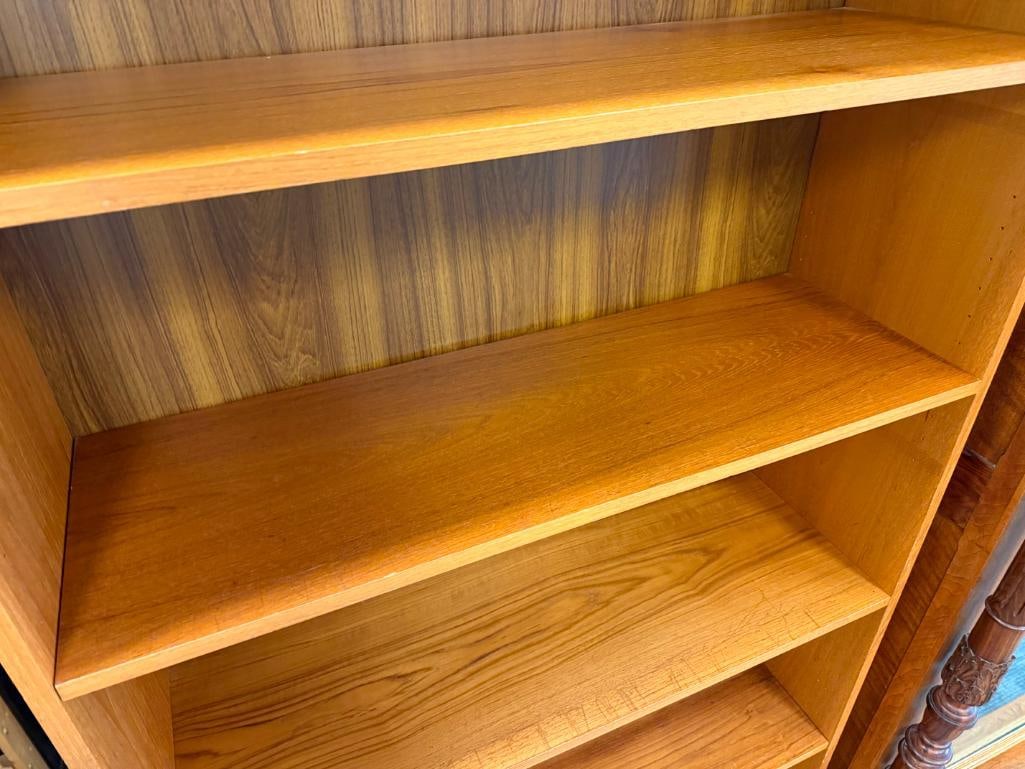 MID-CENTURY DANISH MODERN 5-TIER BOOKCASE TEAK GRAIN - 5