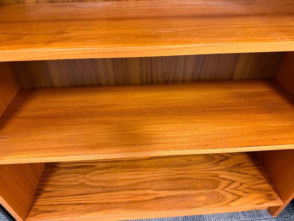 MID-CENTURY DANISH MODERN 5-TIER BOOKCASE TEAK GRAIN - 8