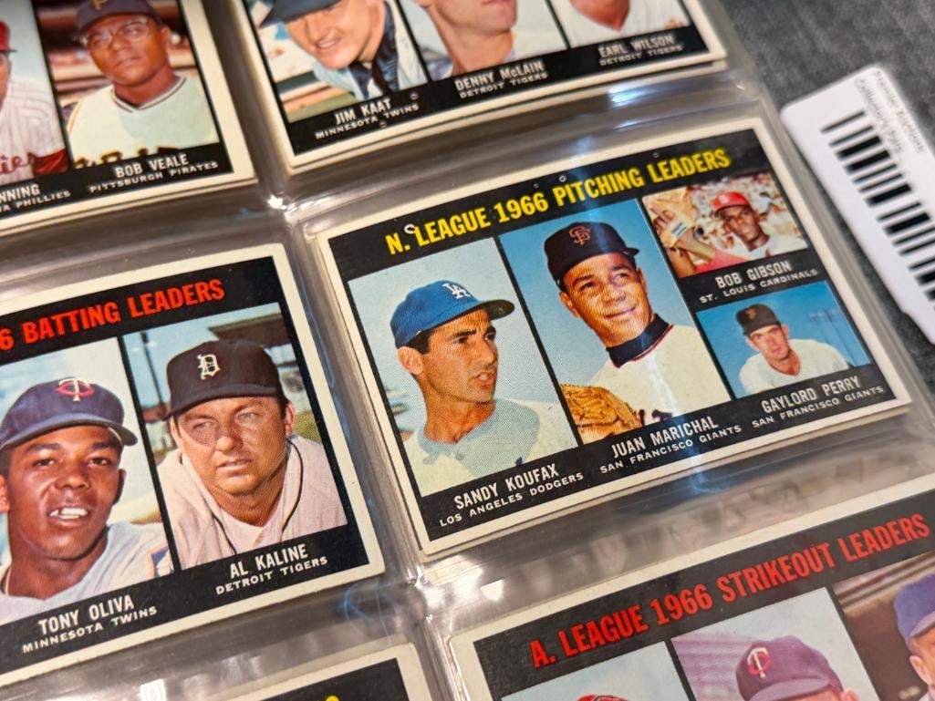 1967 TOPPS BASEBALL CARD SET NEAR COMPLETE WITH STARS AND HALL OF FAMERS - 19