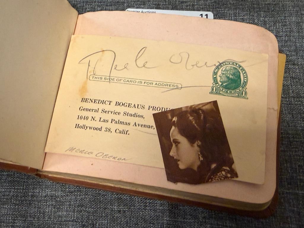 AUTOGRAPHED BOOK WITH MANY SIGNATURES MERLE OBERON, NIGEL BRUCE, PLUS 50 OTHER AUTOGRAPHS - 5