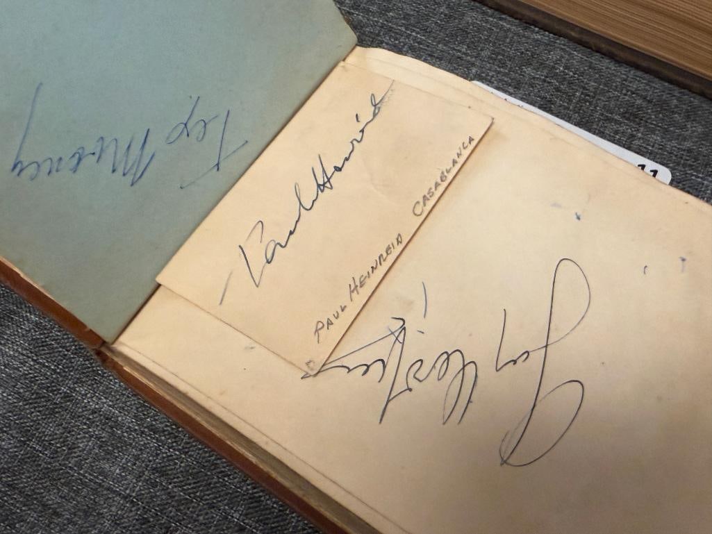 AUTOGRAPHED BOOK WITH MANY SIGNATURES MERLE OBERON, NIGEL BRUCE, PLUS 50 OTHER AUTOGRAPHS - 6