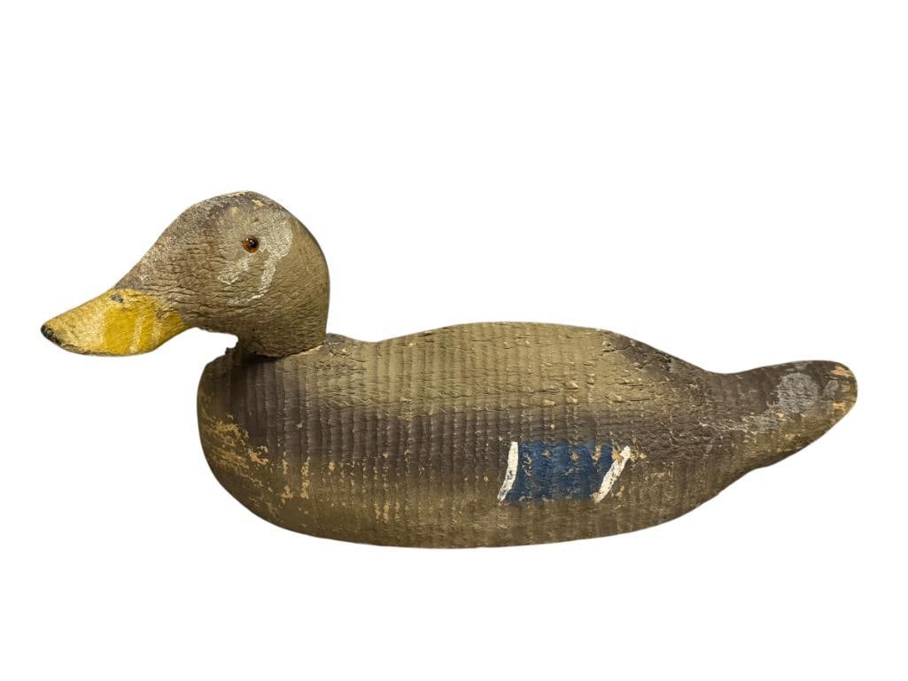 VINTAGE HAND CARVED WOOD DUCK DECOY (1 of 8)