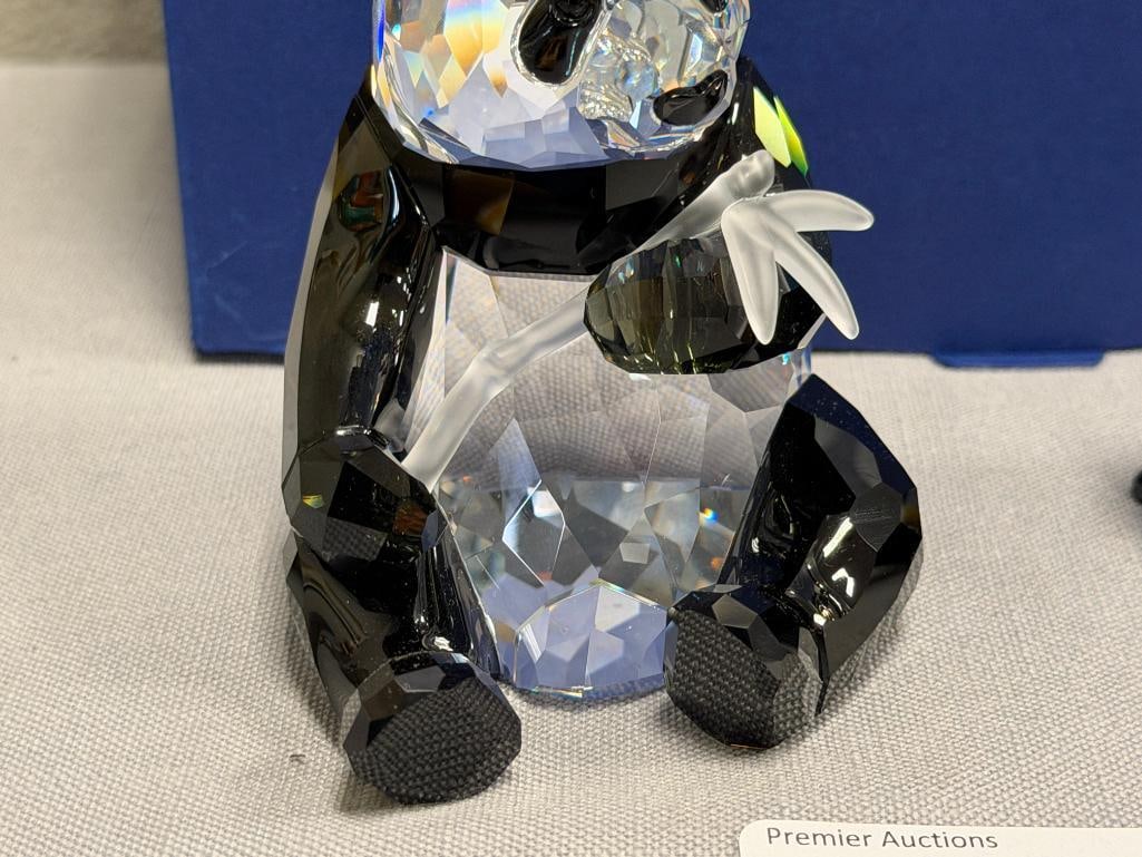 SWAROVSKI CRYSTAL SCS ANNUAL EDITION ENDANGERED SPECIES PANDA AND CUB NO. A910NR000086 - 4