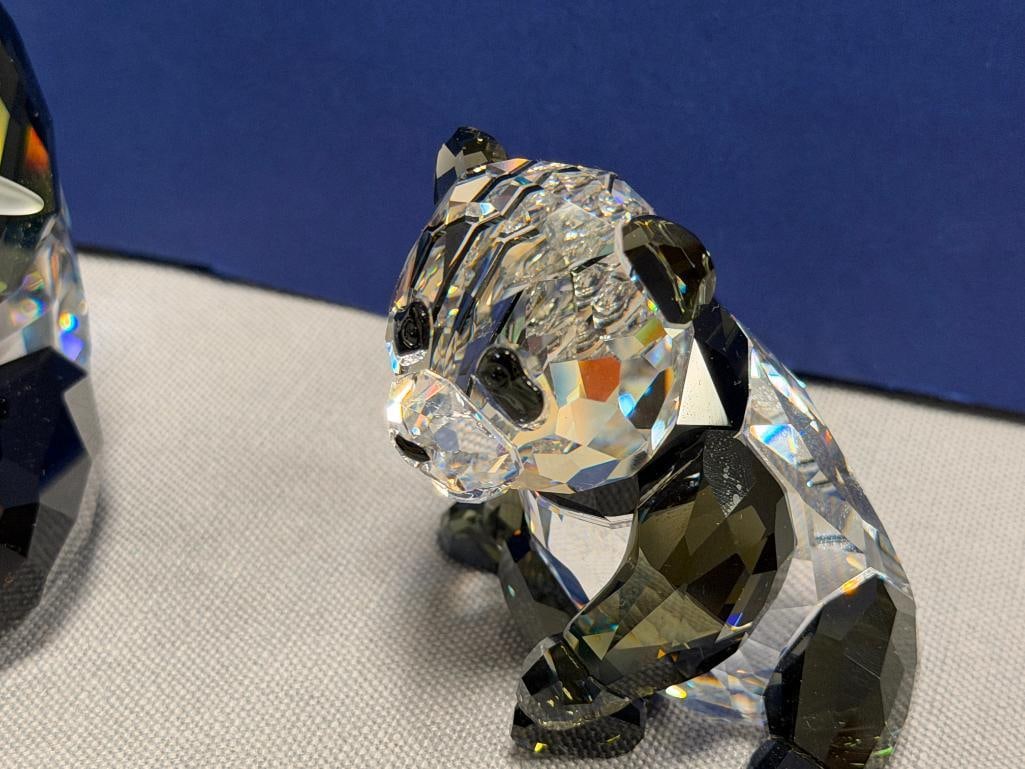 SWAROVSKI CRYSTAL SCS ANNUAL EDITION ENDANGERED SPECIES PANDA AND CUB NO. A910NR000086 - 7