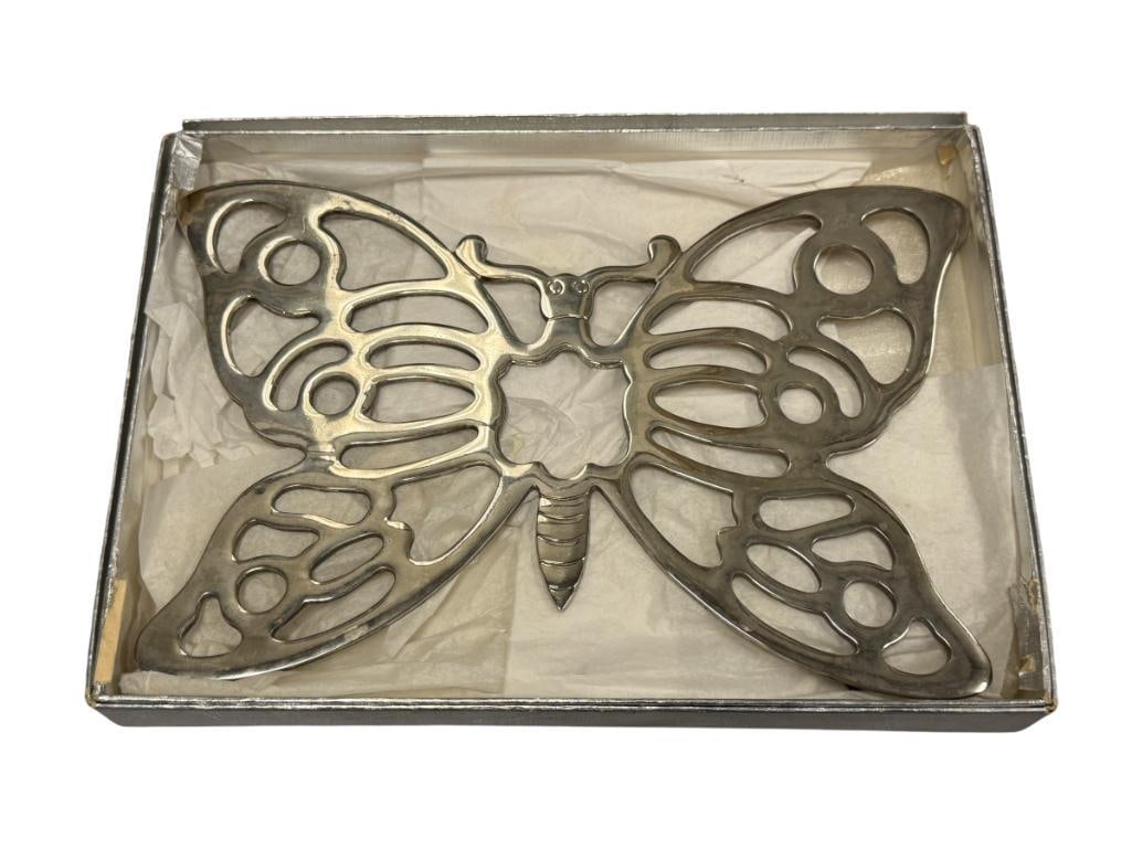 VINTAGE F.B. ROGERS SILVERPLATE BUTTERFLY TRIVET MADE IN ITALY (1 of 7)