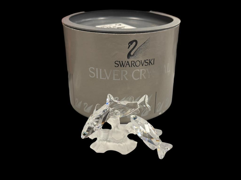 SWAROVSKI CRYSTAL THREE SOUTH SEA FISH FIGURINE NO. 171709 SOUTH SEA COLLECTION ISSUED 1998: FEATURES THE FISH WITH FROSTED CORAL BASE, IN MINT CONDITION WITH ORIGINAL TUBE AND CERTIFICATE, NO DAMAGE OR CHIPS 3" L
