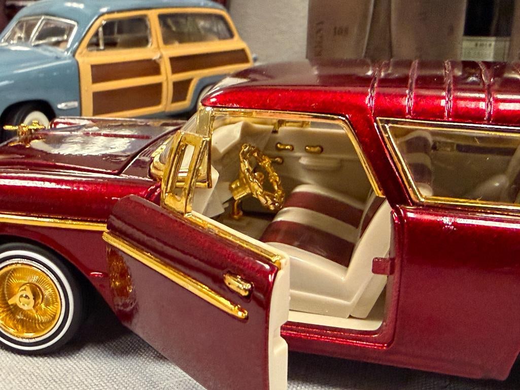 1/24 DIE-CAST METAL MODEL CARS '49 FORD WOODY AND '56 CHEVY BEL-AIR / NOMAD - 14