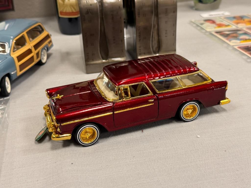1/24 DIE-CAST METAL MODEL CARS '49 FORD WOODY AND '56 CHEVY BEL-AIR / NOMAD - 8