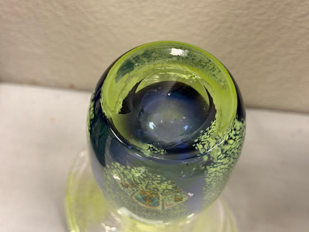 HAND BLOWN ART GLASS TULIP VASE - 6