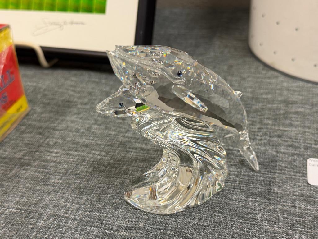 SWAROVSKI CRYSTAL SCS ANNUAL EDITION CARE FOR ME - THE WHALES DESIGNED BY MICHAEL STAMEY 1992 - 3