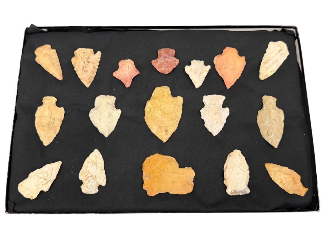 17 KNAPPED STONE PRIMITIVE NATIVE AMERICAN POINTS / ARROWHEADS GATHERED IN CHINA RANCH CA. (1 of 9)